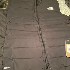 North face black, large stretch vest
